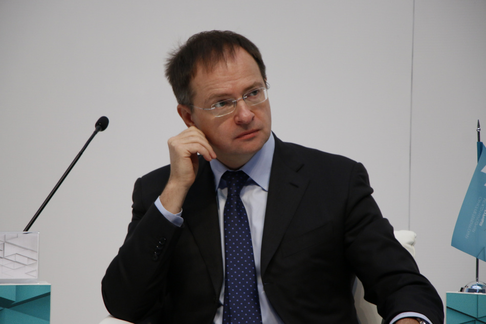 Владимир Мединский обновит учебник истории для шестиклассников